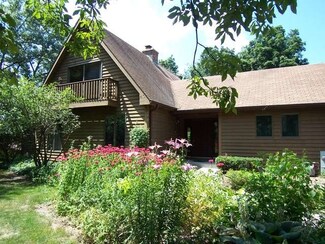 5605 N Ridgeway Rd, Ringwood, IL 60072