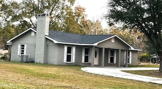 10312 Kevin Dr, Moss Point, MS 39562