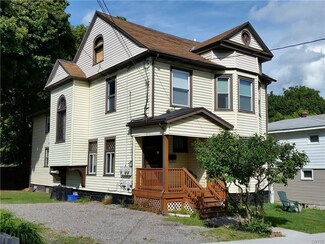 103 Lincoln Park Dr, Syracuse, NY 13203