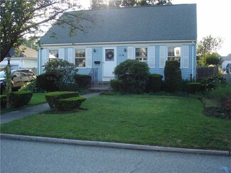 43 Magnolia St, Cranston, RI 02910