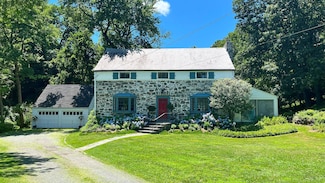 8 Holly Ln, Rye, NY 10580