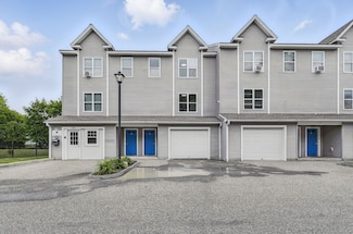 62 Chestnut St Unit 13, Danbury, CT 06810