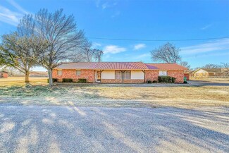 522 S Doneghy Ave, Grandfield, OK 73546