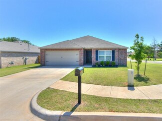 200 Dooley Creek Ln, Edmond, OK 73003