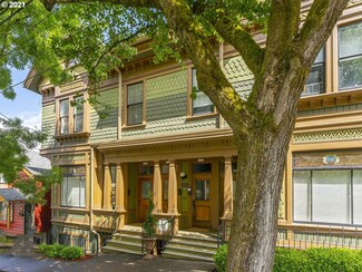 2736 SW 2nd Ave, Portland, OR 97201