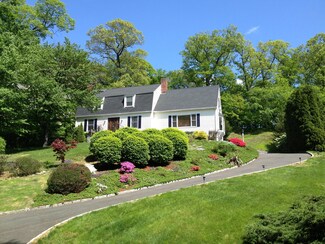 30 Loading Rock Rd, Riverside, CT 06878