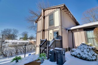 11151 Towering Pines Dr, Saint Louis, MO 63136