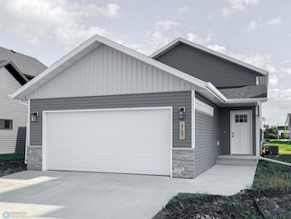 1107 60th Ave W, West Fargo, ND 58078