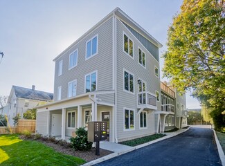107 Williams St Unit B1, Northampton, MA 01060