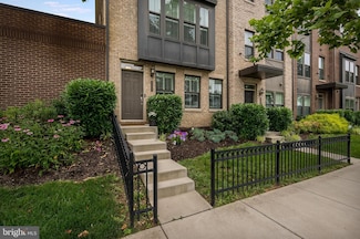 6400 47th Ave, Riverdale, MD 20737