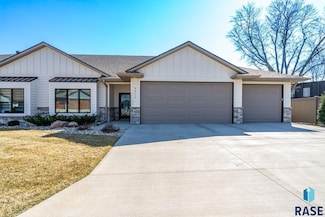 5511 W Cardinal Cove Place, Sioux Falls, SD 57106