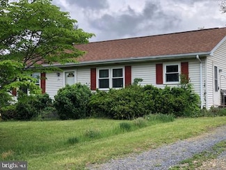 58 Royal Ln, Front Royal, VA 22630