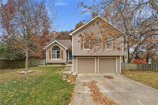 7024 N Mercier Ct, Kansas City, MO 64118