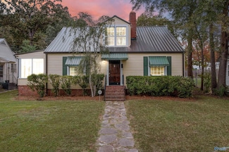 935 Oakview Ave, Gadsden, AL 35901