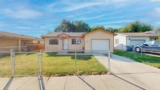 807 Ismo Loop, Sunnyside, WA 98944