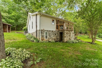 7 Olivewood Dr, Asheville, NC 28805