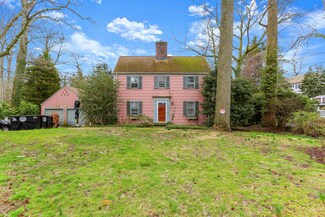 26 Owenoke Way, Riverside, CT 06878