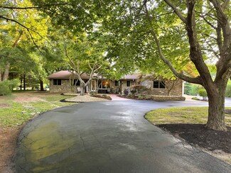 1303 Westchester Ct, Mahomet, IL 61853