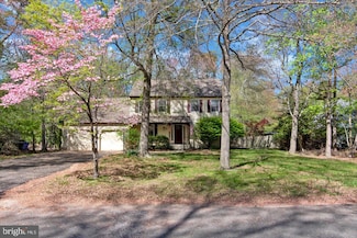 16 Nottingham Dr, Medford, NJ 08055