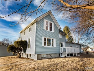 715 Emerald St, Onawa, IA 51040