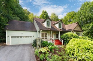 15 Roseanne Ln, Fairview, NC 28730