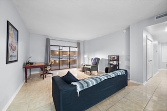 661 Bering Dr Unit 504, Houston, TX 77057