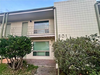 801 Henry Clay Ave Unit 108, New Orleans, LA 70118