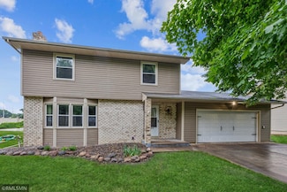 7216 Vinewood Ln N, Osseo, MN 55311