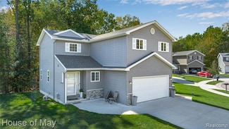 329 Fountain Park Dr, Waterford Township, MI 48327