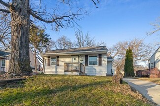 3027 Seneca Ave, Des Moines, IA 50310