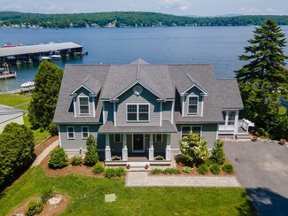 14 Bayshore Dr, Meredith, NH 03253