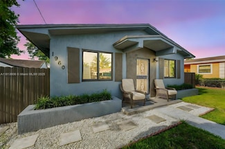1960 NW 50th St, Miami, FL 33142