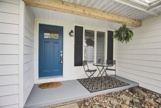 4838 Red Eye Dr, North Webster, IN 46555