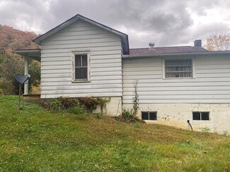 2526 Indian Creek Rd, Cedar Bluff, VA 24609
