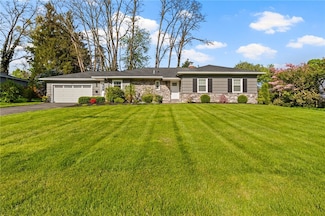 140 Overbrook Rd, Rochester, NY 14618