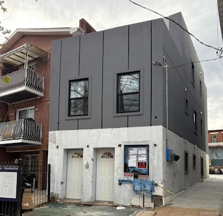 33-34 109th St, Corona, NY 11368