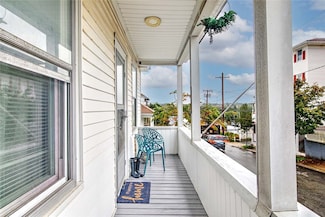 198 Ledge St, Providence, RI 02904