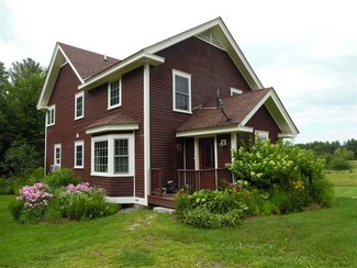 220 Paus Ln, Hyde Park, VT 05655