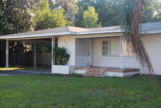 5861 Poinciana Ave, Lakeland, FL 33809