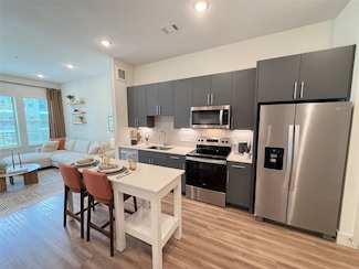 641 W Crosstimbers St Unit 706, Houston, TX 77018