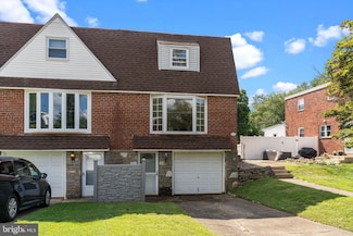 720 Millwood Rd, Philadelphia, PA 19115