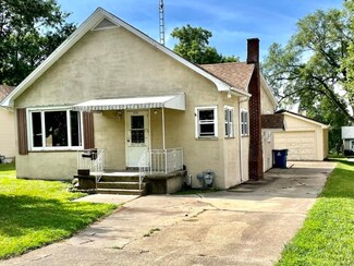 315 E Devlin St, Spring Valley, IL 61362