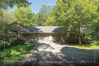 19 Whiteside Mountain Rd Unit A & B, Highlands, NC 28741
