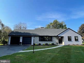 204 Leearden Rd, Hershey, PA 17033