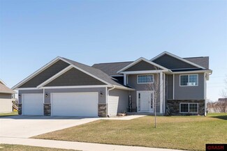 337 Crystal Cir, Mankato, MN 56001