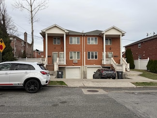 47-11 197th St, Flushing, NY 11358