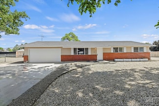 406 N Pine St, Emmett, ID 83617