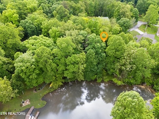 1508 Sequoia Dr, Maryville, TN 37801
