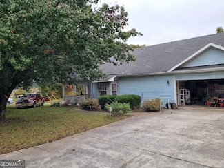 7905 Rivertown Rd, Fairburn, GA 30213