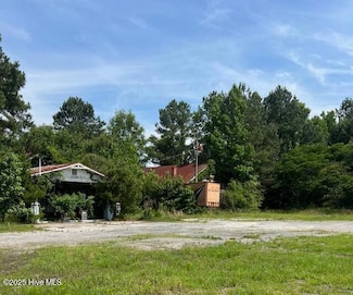 1002 Acorn Hill Rd, Hobbsville, NC 27946